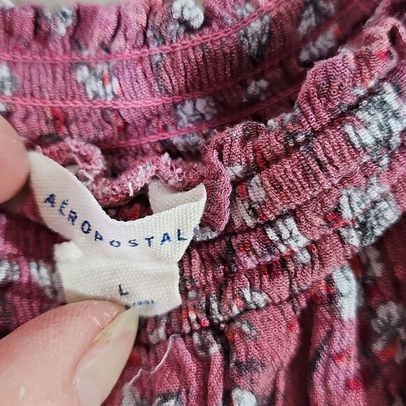 Romper Bundle Of 2 Florals Pink And Red Is Sheer But Fully Lined Size LARGE - Picture 8 of 13